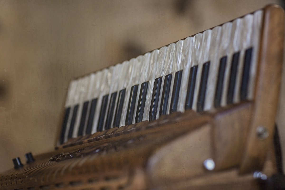 7 May (Sunday) 3PM, @ <a href="/DrostdyTeater/">Drostdy Teater</a> <a href="/SboschVisio/">Stellenbosch Visio</a> #LiveMusic #WorldAccordionDay #Concert <a href="/ShowMeStellies/">ShowMe Stellenbosch</a> <a href="/VisitStellies/">Visit Stellenbosch</a> Bookings <a href="/Computicket/">Computicket</a> <a href="/SoundsofSA/">Soundscapes of SA</a> <a href="/sa_artists/">SA-ARTISTS</a> <a href="/Winbeebee/">Winnie Bowman, CWM</a> <a href="/Winelands/">Marlize Stander</a> <a href="/SAWinelands/">SA Winelands</a> <a href="/ConcertsSA/">Concerts SA</a> <a href="/LiveMusicSAf/">LiveMusicSA</a> <a href="/CPTgigs/">Cape Town Gig Guide</a> <a href="/AccordionSA/">AccordionSA</a> <a href="/TangoBand/">CT Tango Ensemble</a>