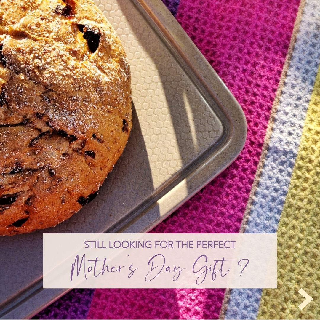 norwex's tweet image. Still looking for the perfect Mother’s Day GIft? How about a relaxing picnic on our Limited-Edition Every Season Throw Blanket!🥰

💐🎁Share which gifts you have your eye on for Mom in the comments below. (Part 1)

📷: Evelina Spronge 

 #Norwex #mothersday #lovemom #momlife