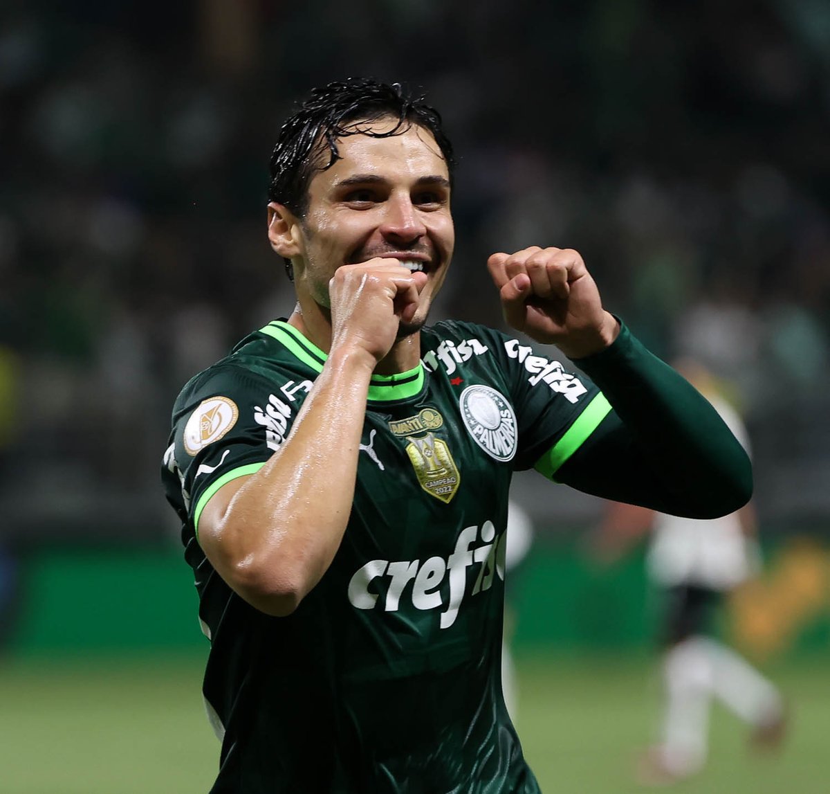 Palmeiras's tweet photo. Referências 🧐🤪

Veiga voltou e se tornou o maior artilheiro do Derby neste século! 🎯

#AvantiPalestra #PALxCOR
#CavaleirosDoPalestra https://t.co/icfcWEf46c