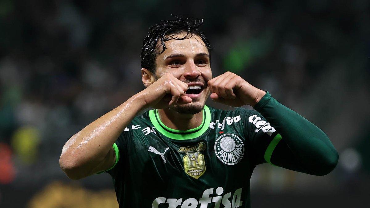 Palmeiras's tweet photo. Referências 🧐🤪

Veiga voltou e se tornou o maior artilheiro do Derby neste século! 🎯

#AvantiPalestra #PALxCOR
#CavaleirosDoPalestra https://t.co/icfcWEf46c