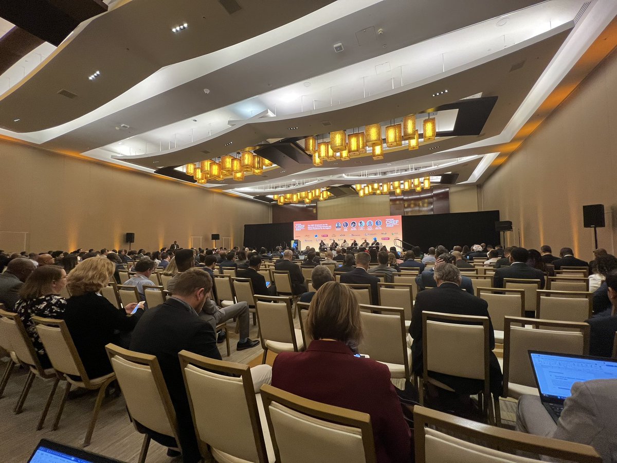 edwardverasdiaz's tweet photo. Junto a @andresastacio79, @rherrerap001 , @RicardoEstevezr y @carolinasilie  mostrando los resultados, avances y retos sobre integración de renovables en RD en el 15th Caribbean Energy Renewable Forum #Cref2023 en Miami Fl. #MasEnergia #MasRenovable @CNE_RD https://t.co/D4ca5DcWMx