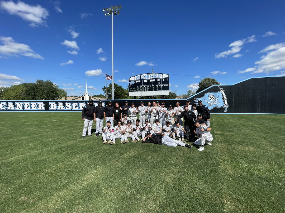 CoachJDCary's tweet photo. @BucBaseball is headed to the playoffs! @AustinCrainer with the walk off single!  Great job, Bucs!
#welcometoClute #Wilsonmagic https://t.co/GDVLzVZcUZ