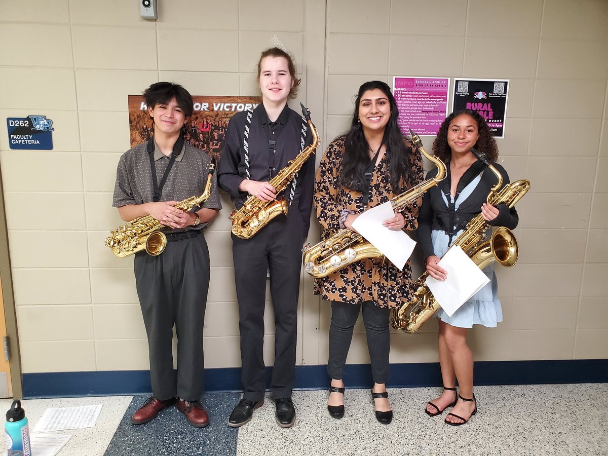 wichitaeastband's tweet photo. Congratulations to all of the musicians who performed at State Solo and Small Ensemble Festival today in Topeka! I forgot to take pictures this morning and missed getting pics of some performers, but all were great! #WeFlyTogether #BusiestWeekEver https://t.co/ba7XDu5478