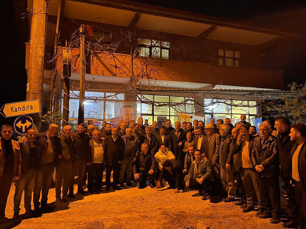 ellibes_mehmet's tweet photo. Kandıra programımız Beylerbeyi Köyü’nde hemşehrilerimizle yaptığımız iki ayrı toplantıyla sona erdi. 
Gün boyu bize eşlik eden İlçe Başkanımız Erol Ölmez ve teşkilatımıza teşekkür ediyoruz. https://t.co/3DiKLzp2Lq