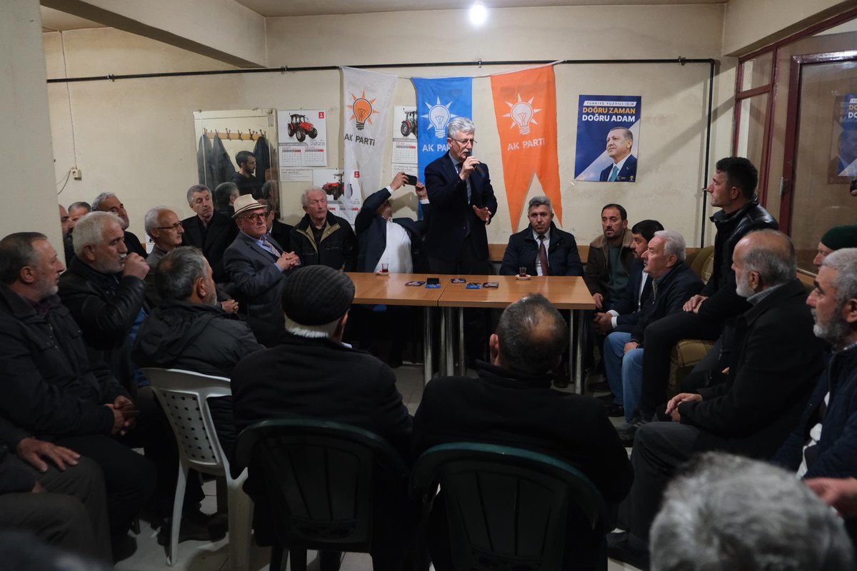 ellibes_mehmet's tweet photo. Kandıra programımız Beylerbeyi Köyü’nde hemşehrilerimizle yaptığımız iki ayrı toplantıyla sona erdi. 
Gün boyu bize eşlik eden İlçe Başkanımız Erol Ölmez ve teşkilatımıza teşekkür ediyoruz. https://t.co/3DiKLzp2Lq