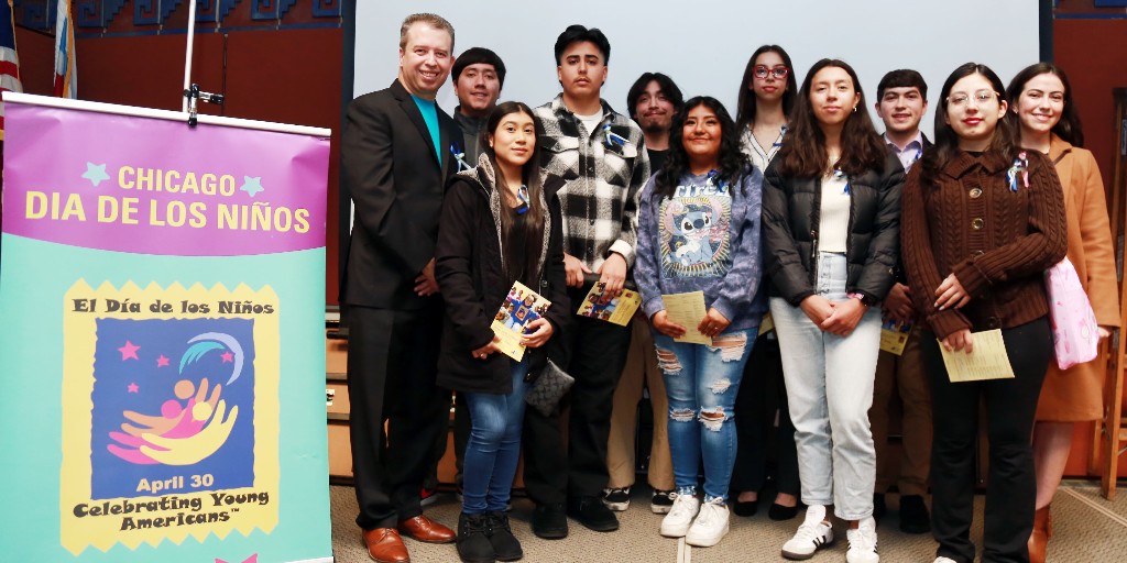 ChiPubSchools's tweet photo. CPS celebrates the success and achievements of students from @BJCAEagles1  @ThomasKelly_HS @northsidecphs, recipients of this year's Chicago Children's Day Scholarship. Congratulations! #DiaDeLosNiños ⭐ https://t.co/bdMuqKNkFt