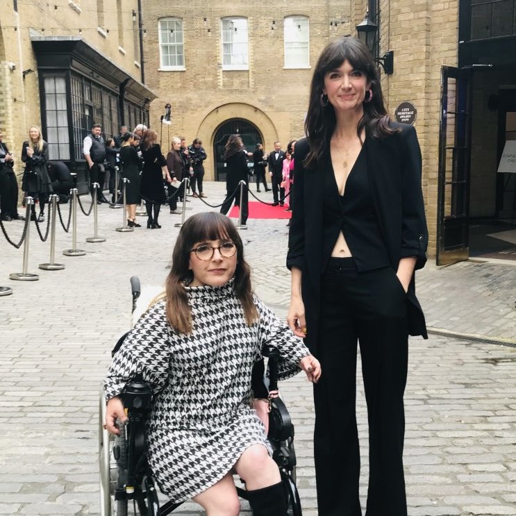 All dressed up with SOMEWHERE to go!! We haven’t been out out or even out together for aaaaaages, and it was joy to dress up and wander down the neighbourhood to #BAFTACraftAwards @montcalm_brewery with <a href="/lisahammondwhop/">lisa hammond</a> <a href="/alotofbunny/">Bunny</a>  Thank you <a href="/bafta/">BAFTA</a> for having us!