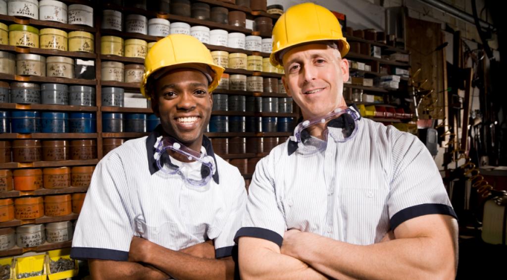SJAOntario's tweet photo. Happy Occupational Safety and Health Week! Let's prioritize safety in the workplace and raise awareness about the importance of preventing occupational injuries and illnesses. Together, we can create a safer and healthier work environment for all Ontarians. #OSHWeek #safetyfirst https://t.co/BI6bS4NtiS