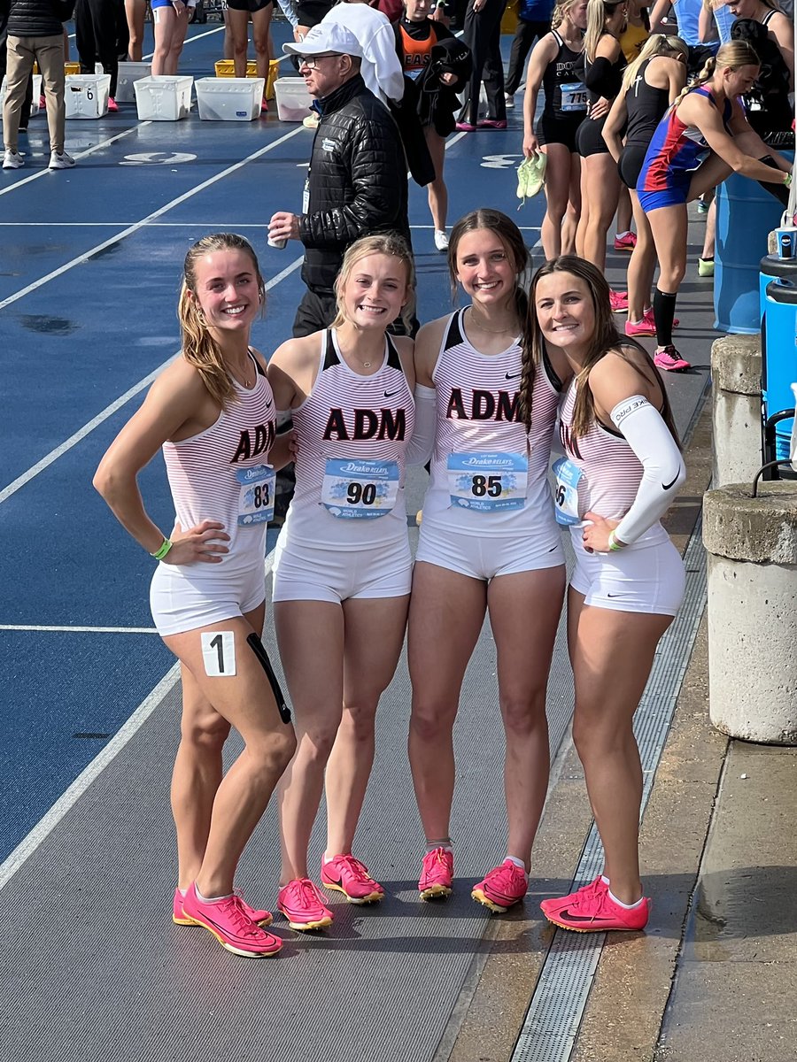 The 4x100 team of Dufoe, Grove, Seehase, and Crannell ran 49.31 to take 5th place!  They improved two places from their qualifying spot and took .12 seconds off this morning’s time.  Way to go Tigers!! #Unlimited
