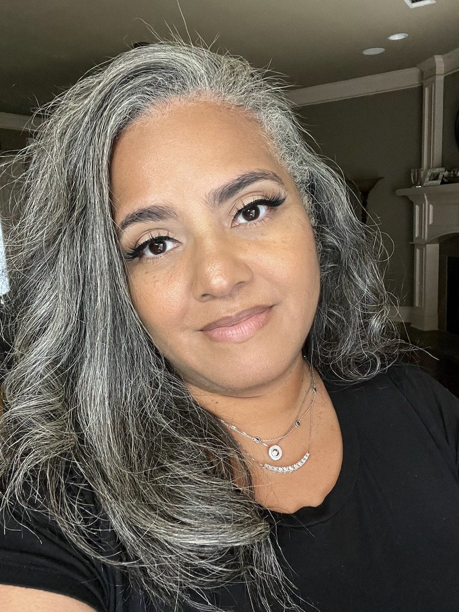 IceTimD's tweet image. Not sure how I got blessed to be married to someone so freakin' beautiful!!! 😍😍