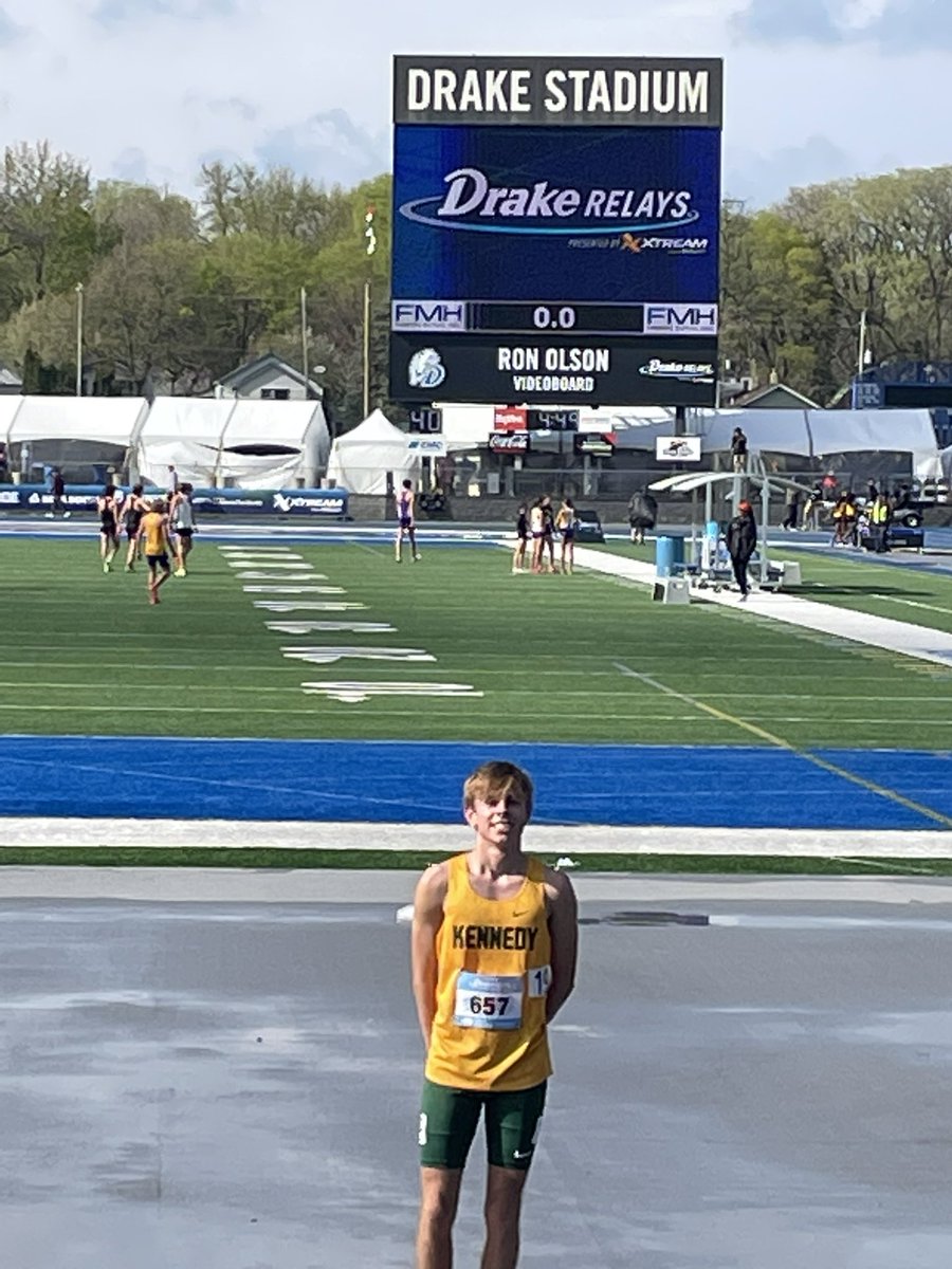 CRKTrack_Field's tweet photo. Miles Wilson breaks his school record in the 1600, and places 6th at the Drake Relays!!  4:18.33! What a run! https://t.co/Npq6nHHmg7