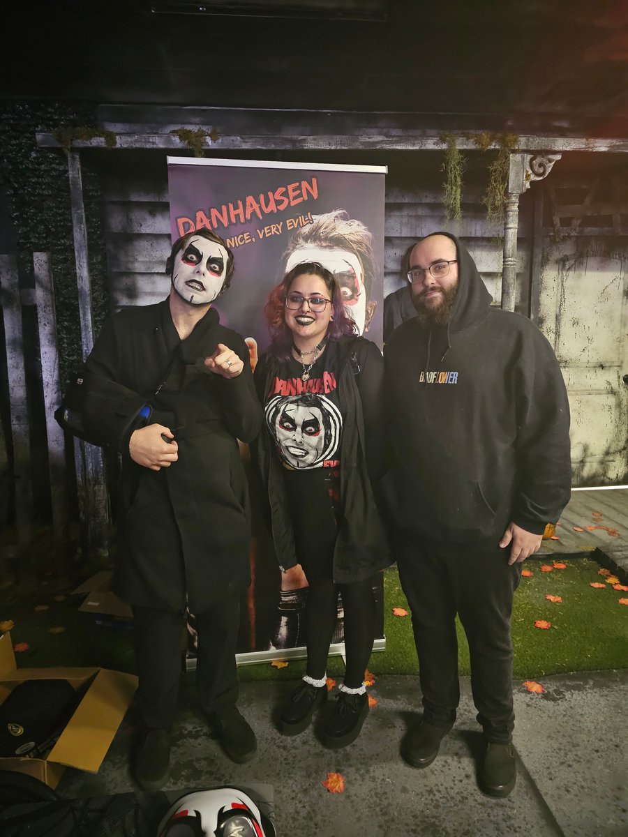 YaGirlLaw's tweet photo. WE MET @DanhausenAD TODAY🖤❤️🤍 https://t.co/bLn1KZuU3d