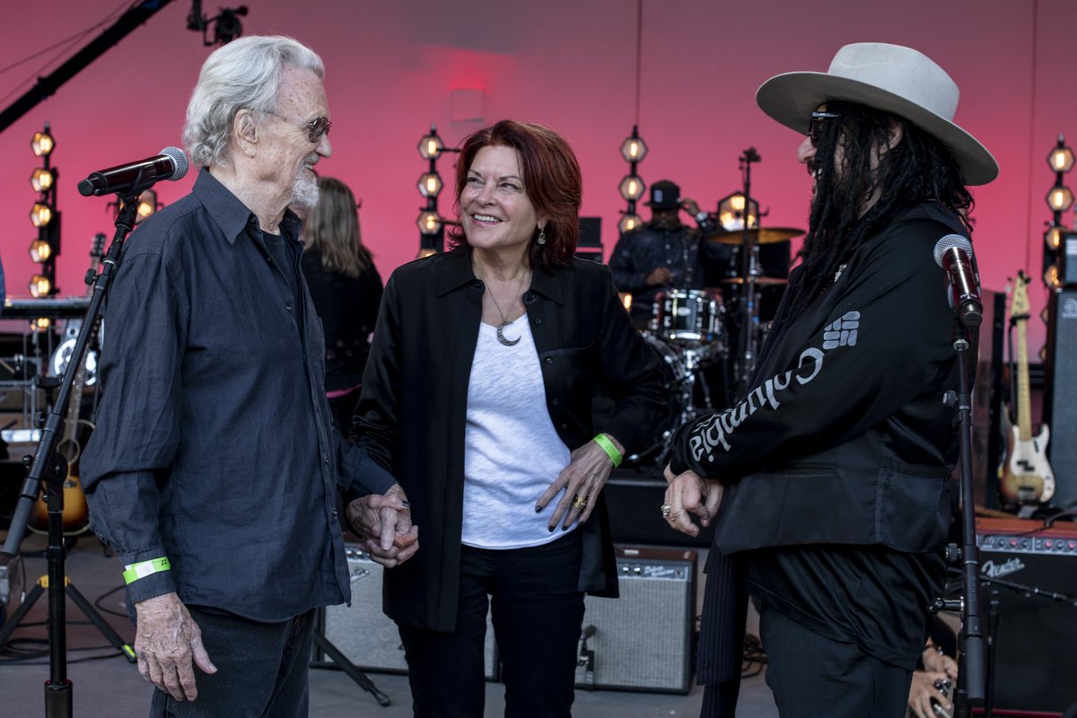 Who’s ready to celebrate #WillieNelson90 tonight??

Be sure to arrive early to catch all of the amazing performances 🎸