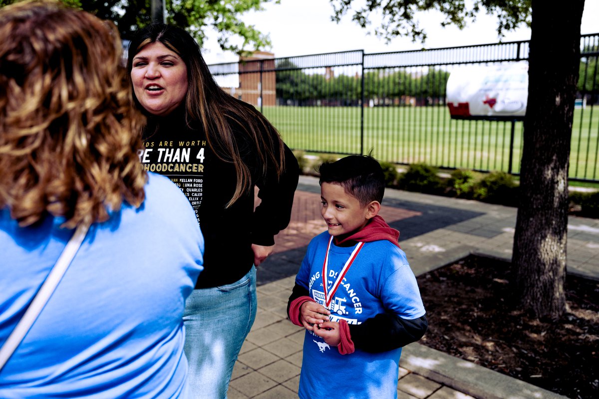 SMUMustangs's tweet photo. The FIRST @SMU_SAAC Fire Truck Pull 🚒 was a huge success! Everyone pulling in the same direction to support @curingcancer
#MustangsForACure #curingkidscancer #forthekids https://t.co/7Xxpn1xemv