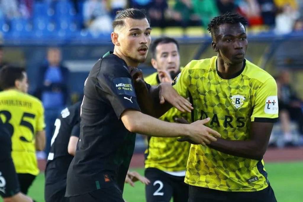 momo_fanye's tweet photo. Félicitations pour la victoire face à Krasnodar. 

On continue de lutter jusqu’au bout 💪

#MomoYimbe https://t.co/agcTihLDuI