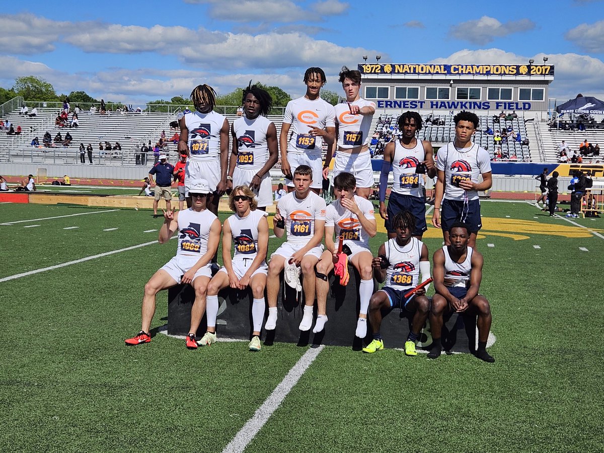 LSWMustangTrack's tweet photo. Boys 4x2 with a great 4x2 placing 3rd. Waiting on the wildcard! Hoping to be second relay headed to Austin.#LSWTrack23 #FindAWay @lifemustangs @lifeschools @EllisCoSports https://t.co/w3nnd2DHXN