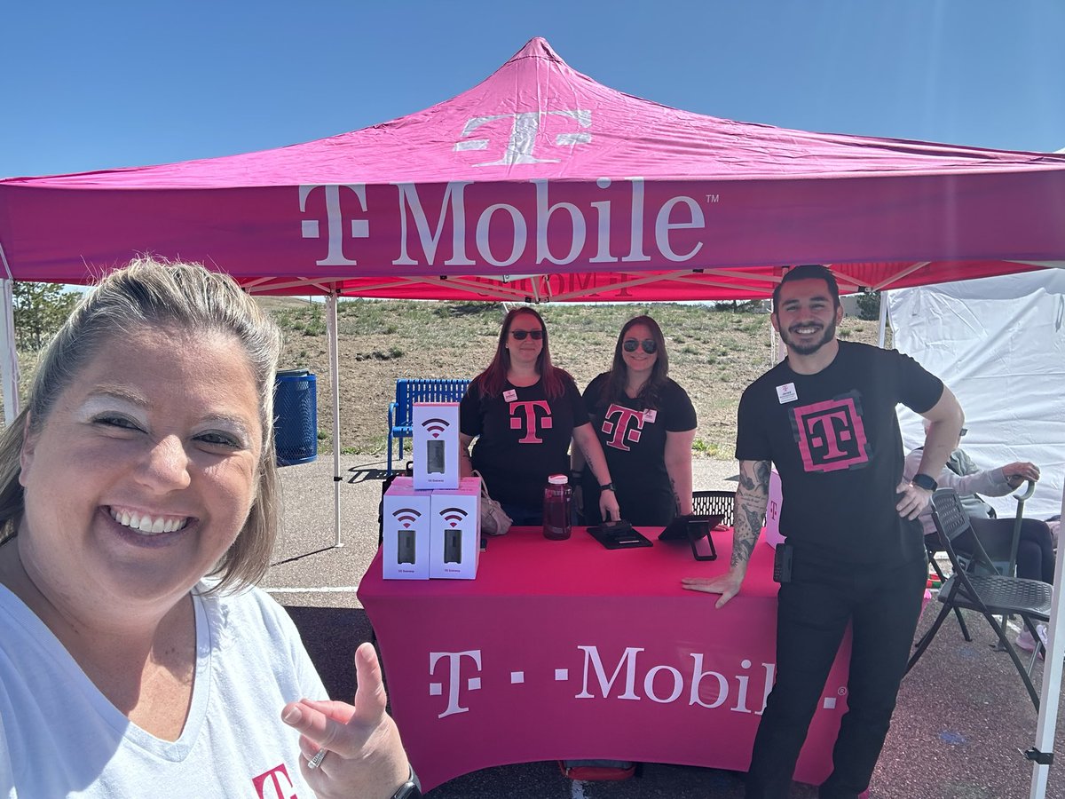 jarjarDANCE's tweet photo. Such a great time getting involved at the Rocky Mountain Deaf Festival! #MobilizeforAccessibility https://t.co/aAgn8xuxC0