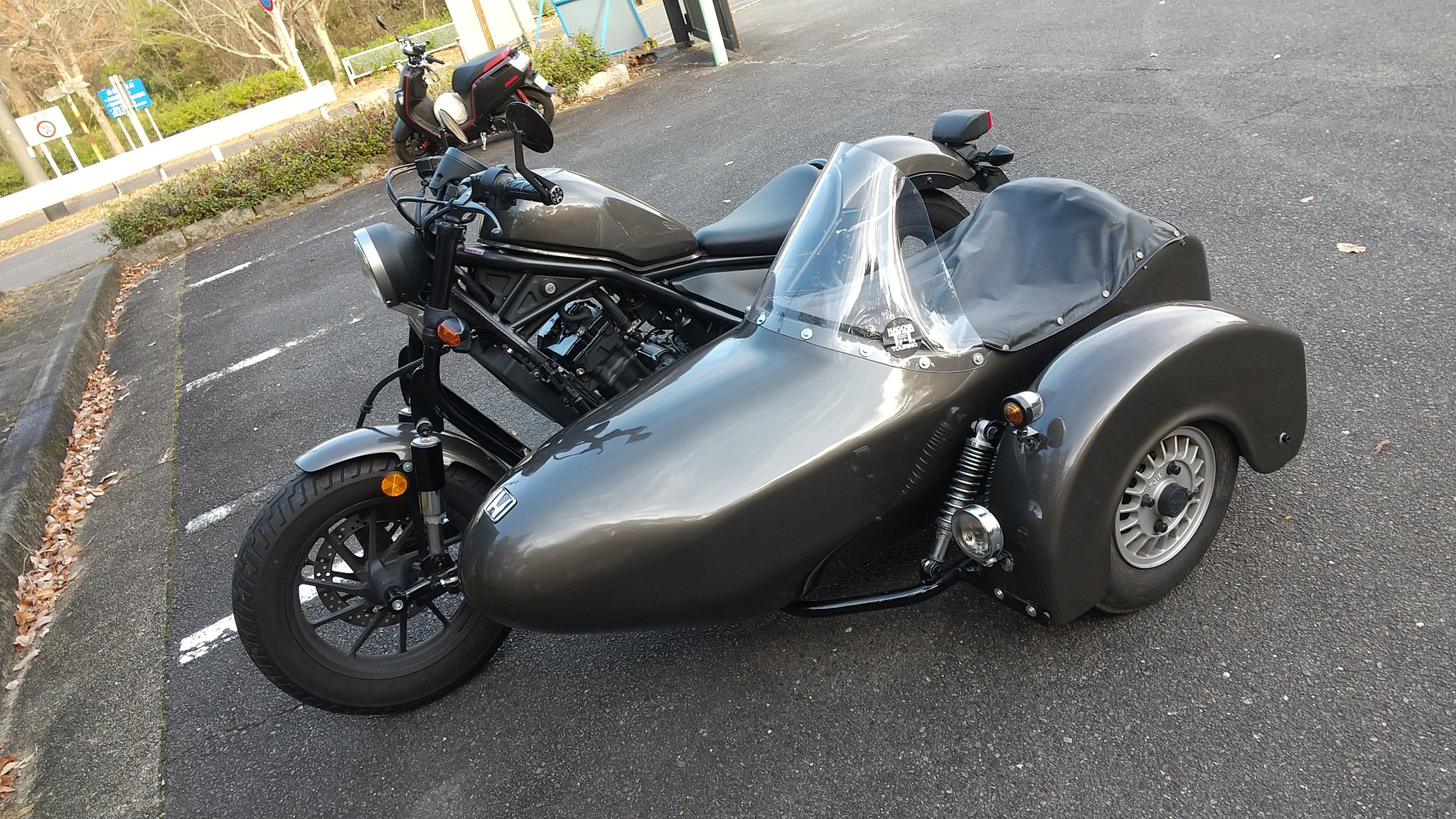 ウタタネ✾ 56design × KUSHITANI 56 COLOR SLEEVE JACKETの紹介 - YouTube