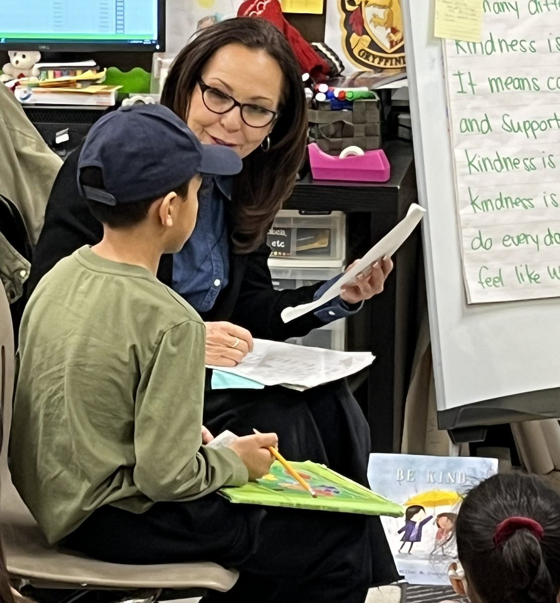 That’s a wrap on a powerful literacy residency at A.E. Wright. Thanks to the 2 teachers &amp; their students for welcoming 15+ educators in their classrooms to engage in focused observation &amp; collaborative reflective practice. Engagement, excellence &amp; equity for all.  <a href="/regieroutman/">Regie Routman</a>