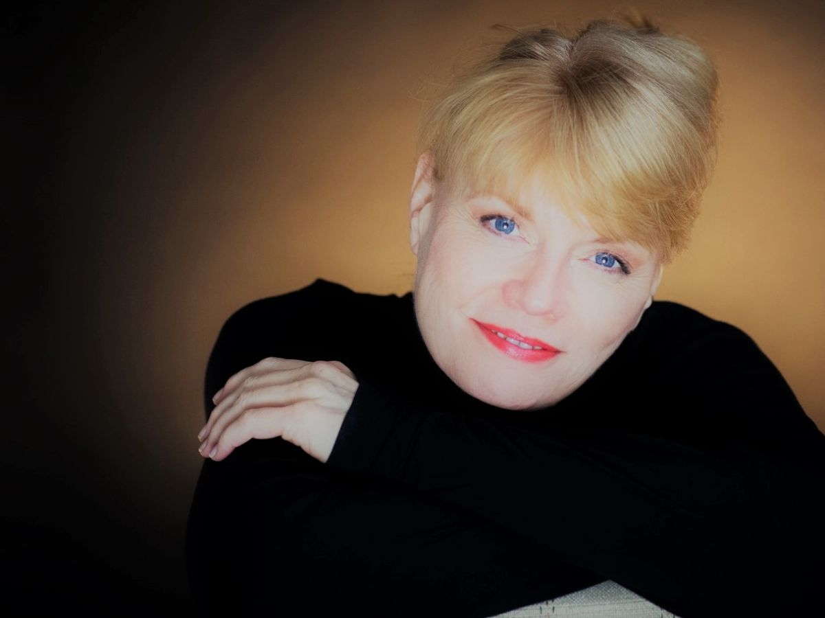 💥TOMORROW! 2 spots left! 1-Day On-Camera Class!- mailchi.mp/5e16a7c9510c/a…