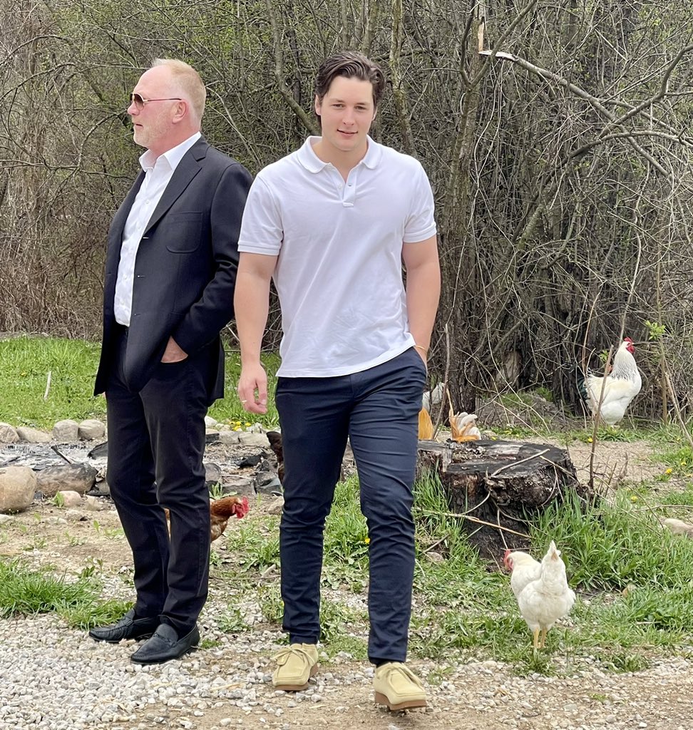 MeshawnMaddock's tweet photo. My escorts for the evening ♥️ #HandsomeHusband 
I love our sons! Strong Christian values and hardworking young men. @matthewmaddock @parker_shonts https://t.co/lJ5dHJvKcx
