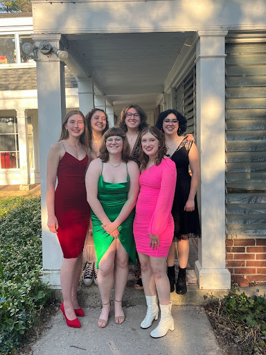 TheSaintAQ's tweet photo. "Advice to Graduating Seniors"
Story by Opinion Editor Grace VanHaitsma
https://t.co/igKlQktxIM https://t.co/cxJx91jwyd