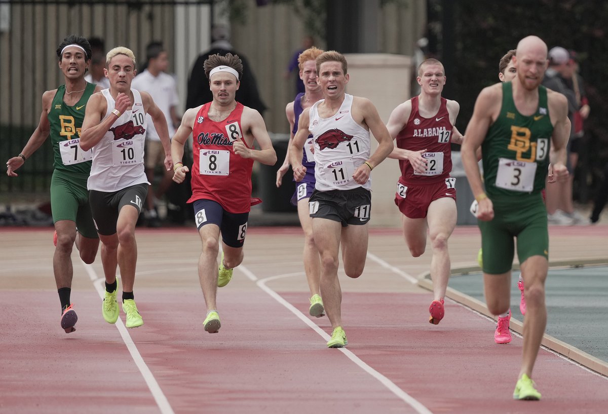 RazorbackTFXC's tweet photo. 2023 LSU Invitational

Men's 1,500m

2) 3:51.90 Myles Richter
6) 3:53.08 Jack Williams https://t.co/HGMMEjjVnD