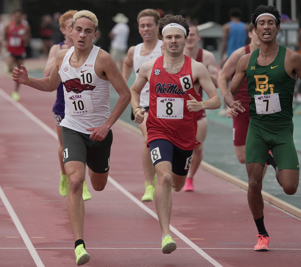 RazorbackTFXC's tweet photo. 2023 LSU Invitational

Men's 1,500m

2) 3:51.90 Myles Richter
6) 3:53.08 Jack Williams https://t.co/HGMMEjjVnD