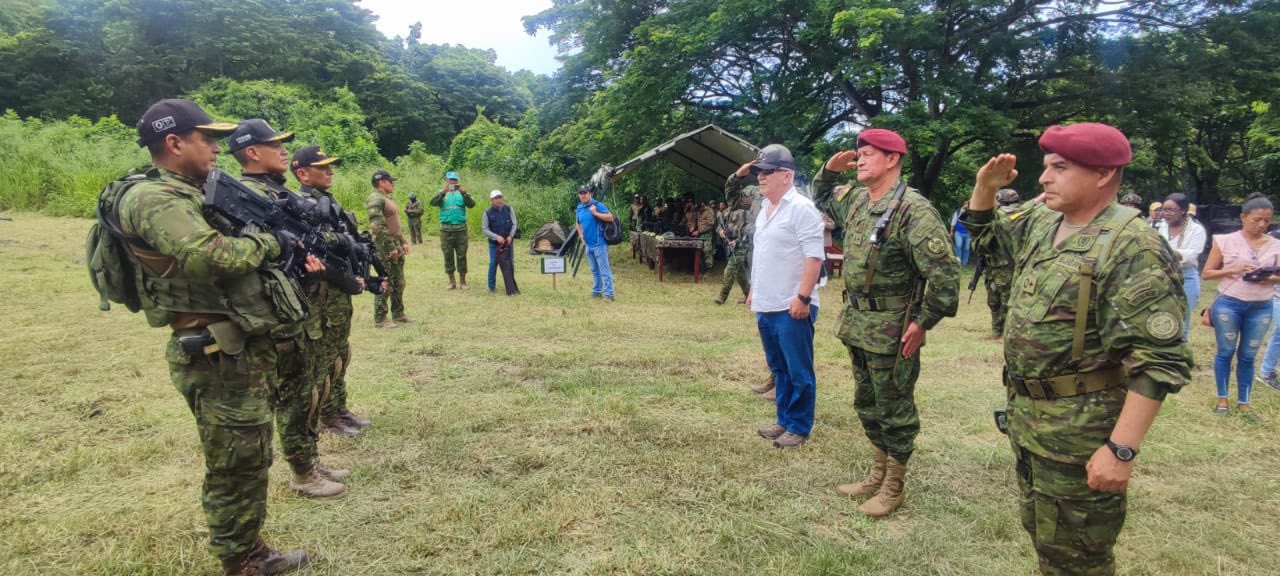 httpspbstwimgcommediaFu6gqGLWwAAlZKHformatjpgnamelarge