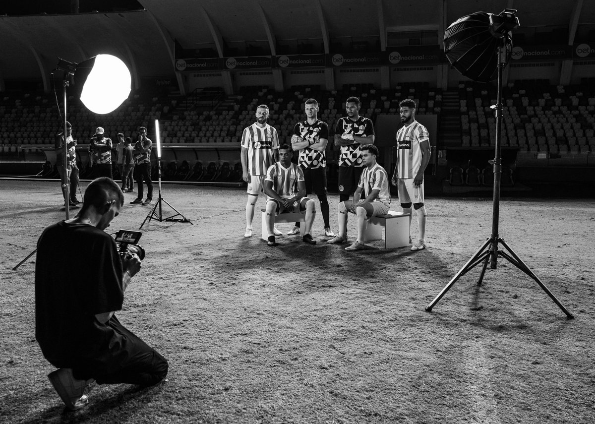 makerfilmes's tweet photo. // making of do fashion film que produzimos para o @nauticope 
Lançamento da camisa 2023 ⚡️ https://t.co/Q6WTjEa4BG