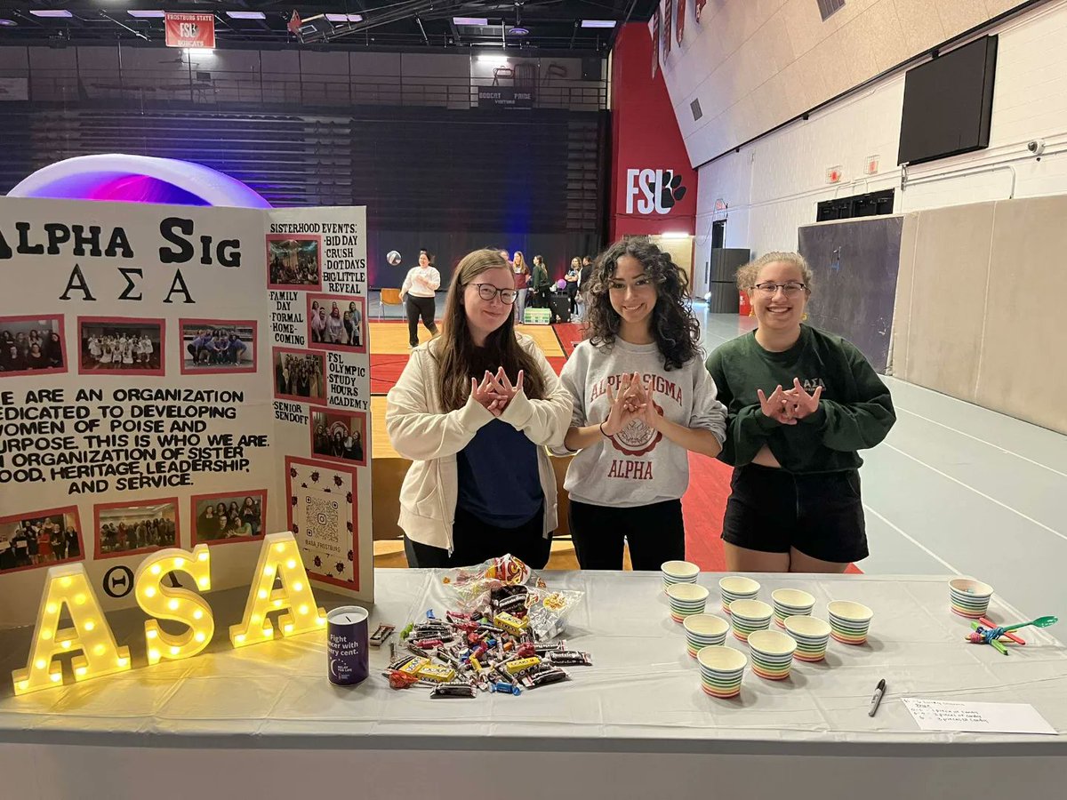 alphasigfsu's tweet photo. Sisters raising money for Relay for Life! 🎗💜

#relayforlife #americancancersociety #americancancersocietyrelayforlife https://t.co/RFCDTAxEsL