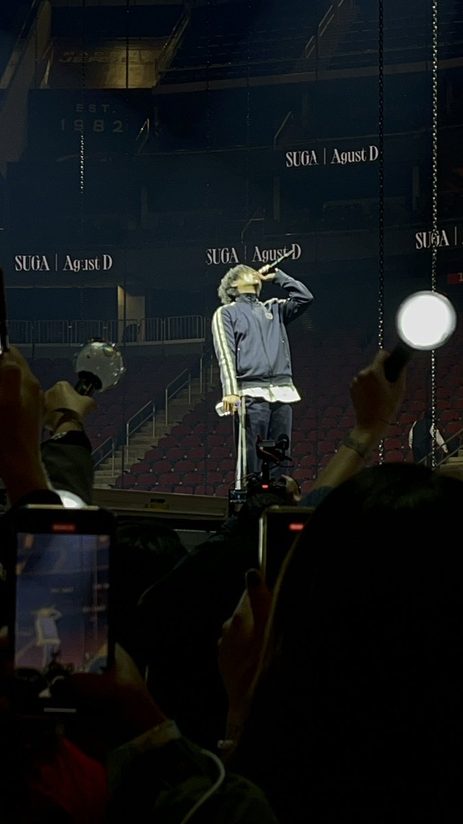 ImRileyHarry's tweet photo. Agust D.. #AgustD #AgustD_SUGA_Tour #DDay_Tour https://t.co/kBTJXZG0Jf