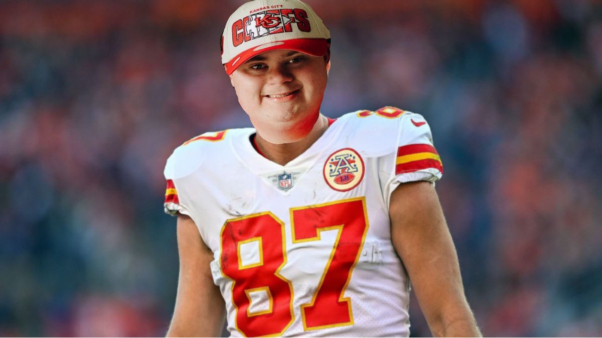 muskyhuskyv_2's tweet photo. With the 250th pick in the NFL draft, the Kansas City Chiefs select… JAMES DROZ #NFLDraft #NFL #ESPN #himothy https://t.co/EjqjKP5EZ3