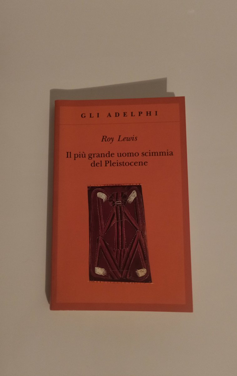 glolibri1's tweet image. - Ce l'hanno anche in Cina-...
- Cosa?... Non ci credo-
- Ti assicuro... Scoprono sempre tutto per primi

#RoyLewis
#Ilpiugrandeuomoscimmiadelpleistocene

Il libro che avete tra le mani è uno dei più divertenti degli ultimi cinquecentomila anni