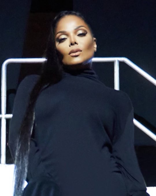 JanetJackson's tweet photo. Memphis. Hi. 

#TogetherAgainTour 🫶🏽
Photo: Solaiman Fazel
Makeup: Preston Meneses
Hair: Cassidy Blaine
Styling: Laurel Thomson https://t.co/u0DWTYdIEJ