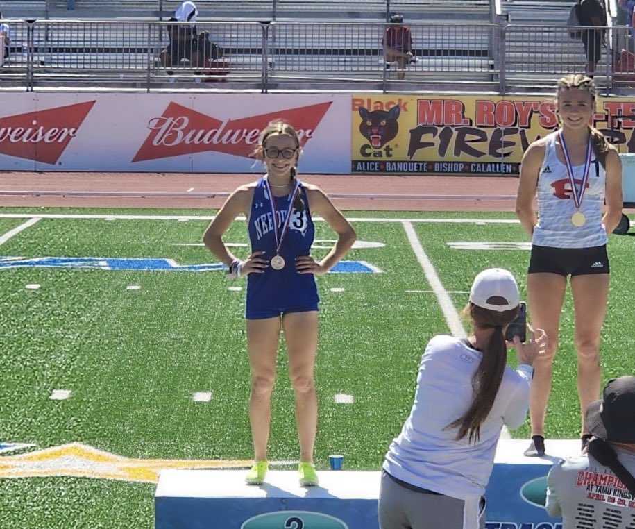 maddie_wats0n's tweet photo. STATE BOUND in the 800 meter run!!
ASWELL as a NEW SCHOOL record (2:17.136) 🥳🥳💙💙🐦🐦 @MaxPreps @NeedvilleA @LadyJaySocTGW @ladyjaytrack @Needvilleace #secondplace #alltheglorytogod #christianathlete https://t.co/571j1fYdH3