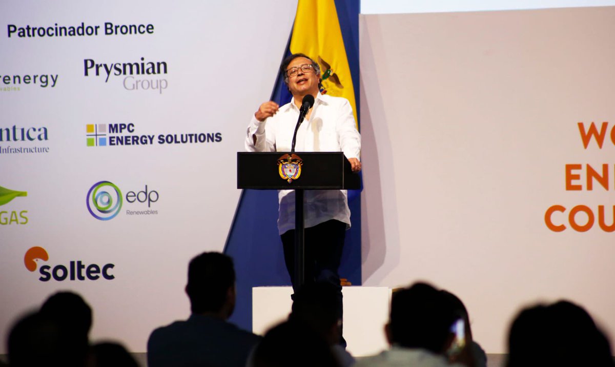 #DatosUPME | Habilitamos la #TransicionEnergeticaJusta ⚡️liderada por nuestro presidente <a href="/petrogustavo/">Gustavo Petro</a> con hechos y resultados, privilegiando una matriz energética descarbonizada en 🇨🇴.

Abrimos hilo🧶.