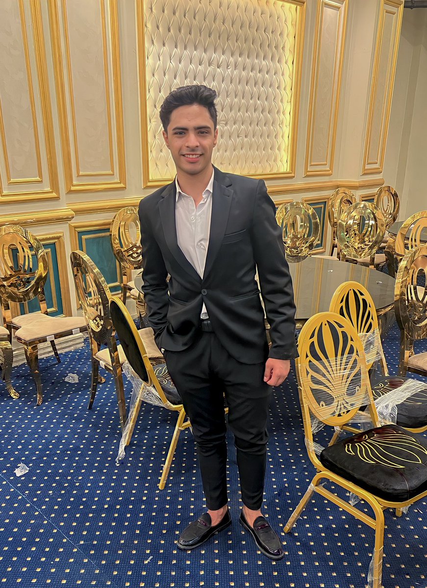 Tarek__mo7amed's tweet photo. 🤵🖤✨. https://t.co/DSu8PPfaUV