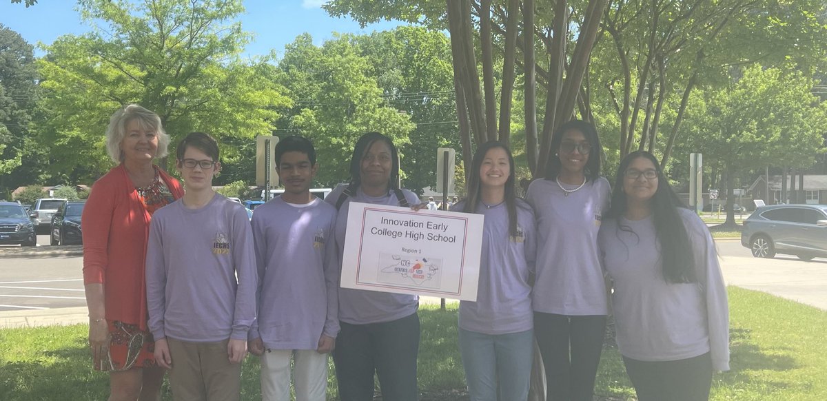 IECHSKraken's tweet photo. Our Battle of the Books team worked hard today at the first annual NC High School Battle of the Books Tournament. They placed fifth in the state championship. There was only 10 points between them and the first place Team. @PCS_NC @PCS_STEM @pcs_super https://t.co/38oyjDaY2m