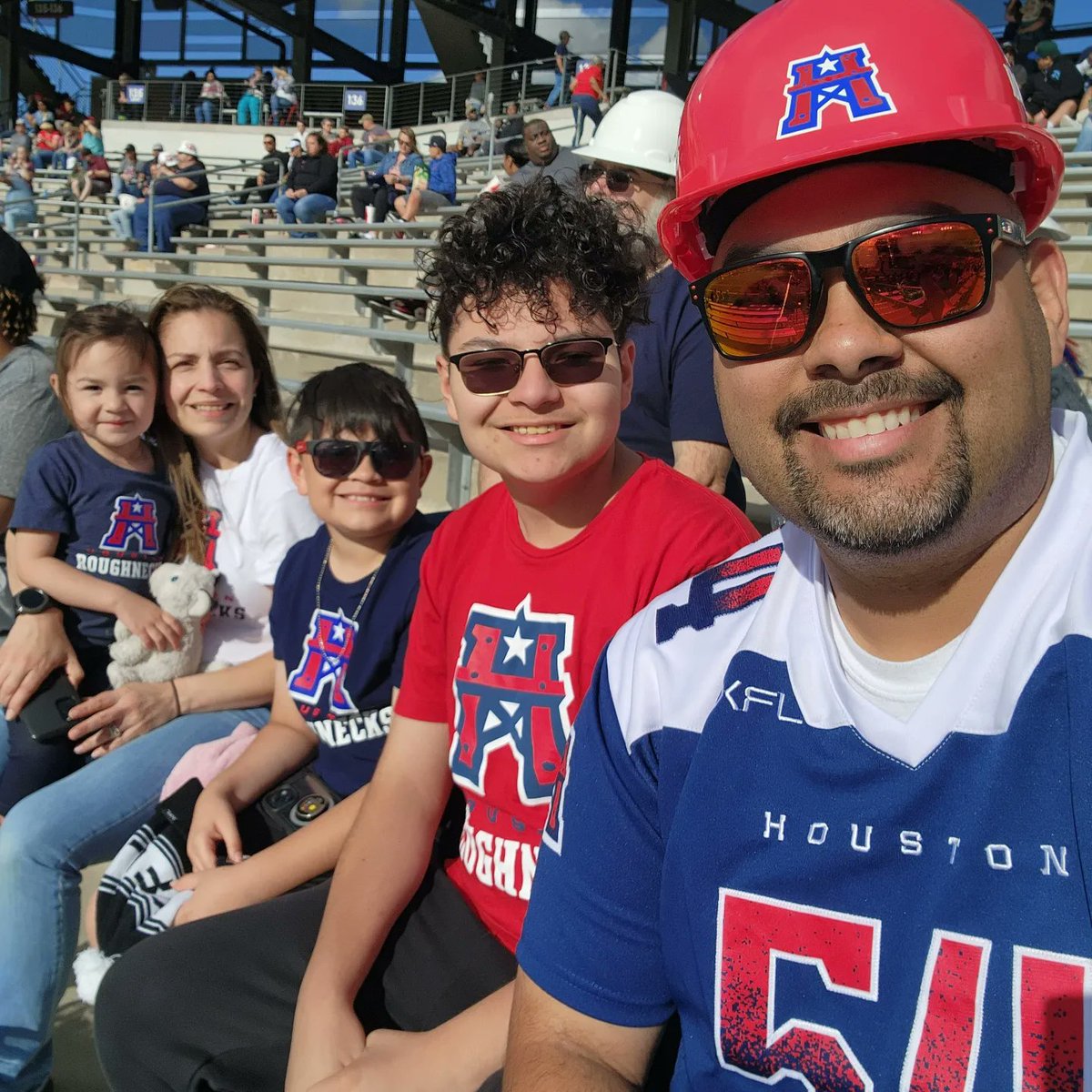 JoeVill5's tweet photo. It's TIME!!!! Houston Roughnecks LET'S FREAKING GO!!!! South Championship is up for grabs!! 

#RoughneckNation #XFL #XFLFootball https://t.co/vxD2TtTR5H