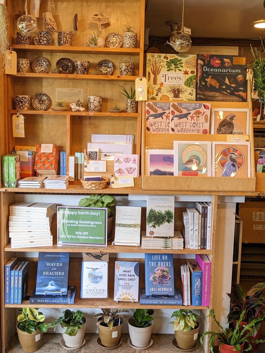 SFBGS's tweet photo. Happy Independent Bookstore Day from our little Garden Bookstore ๐๐๐ชด
Weโre online, too, if you canโt come see us in person: https://t.co/KSxIklx7gh
All proceeds support the Gardens ๐ฑ
#IndependentBookstoreDay #SFBotanicalGarden #GardensofGoldenGatePark https://t.co/dooyzTTKrI