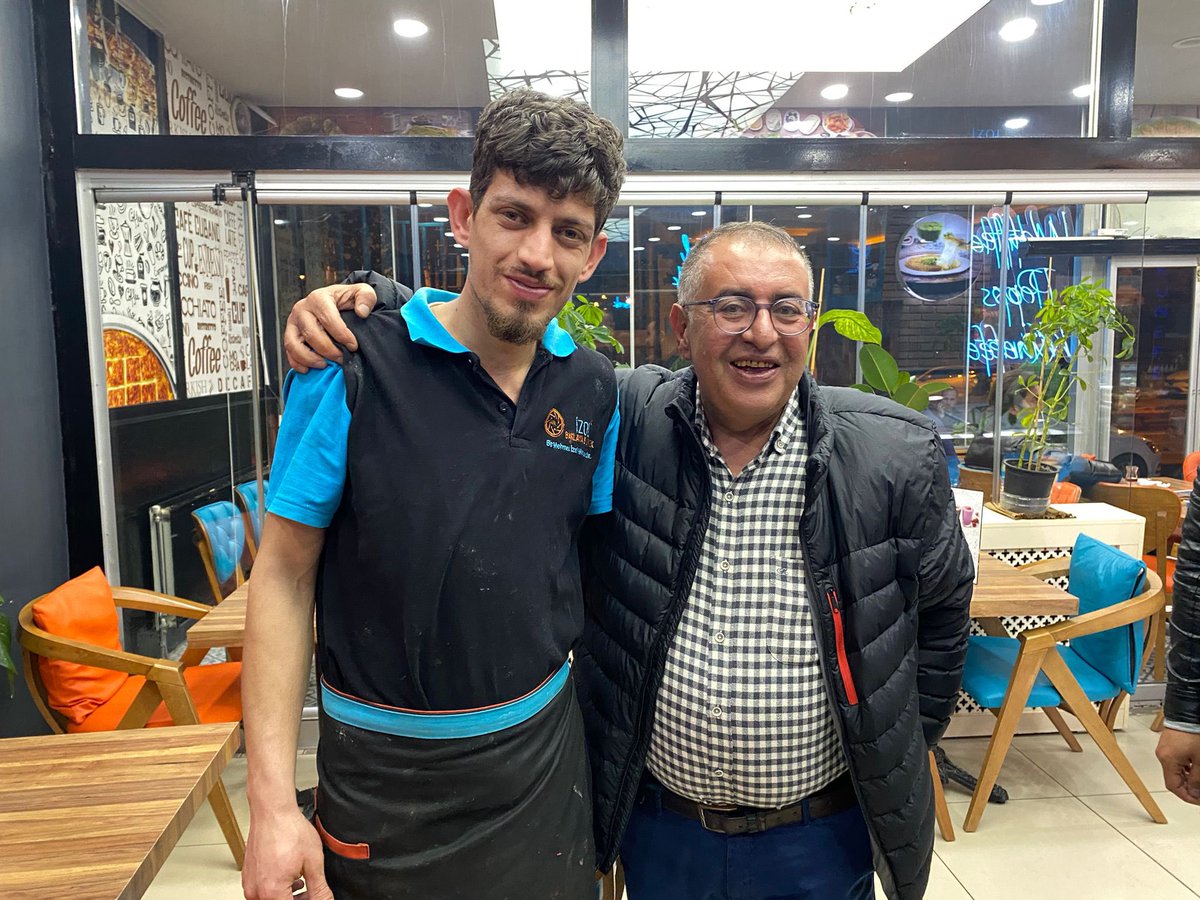 Emekçi kardeşimiz yine baharlar gelecek mi dedi. #sanasöz dedik. Umutlar gençlerle yeşerecek. Bir çoban ateşidir büyüyor! <a href="/bedirhanogluvan/">Seracettin Bedirhanoğlu</a> <a href="/hakanilvan/">Hakan İlvan</a> <a href="/avzeynepcan/">Zeynep Can</a>

Biz her şeyi gençliğe bırakacağız... Geleceğin ümidi, ışıklı çiçekleri onlardır. Bütün ümidim gençliktedir.(M.K.A)