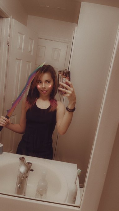 Pluto 😱🥰 https://t.co/CSMSqbDv9q