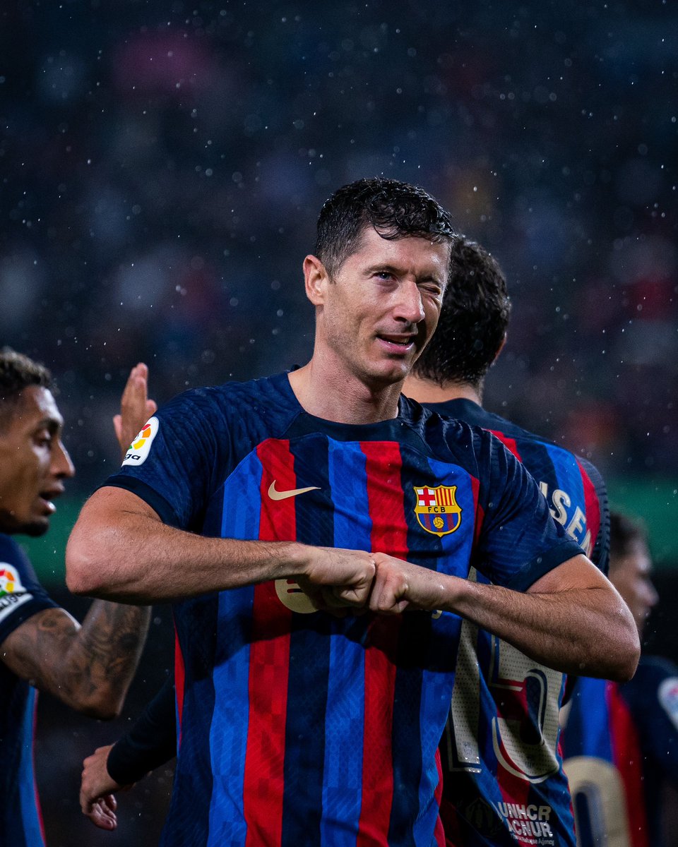 FCBarcelona's tweet photo. 😉 https://t.co/9usSW207r6