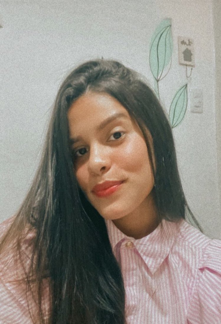 Ray_silvaR's tweet photo. Meu cabelo tá de bem comigo hoje 😂🥰 https://t.co/LItNq6oyyP