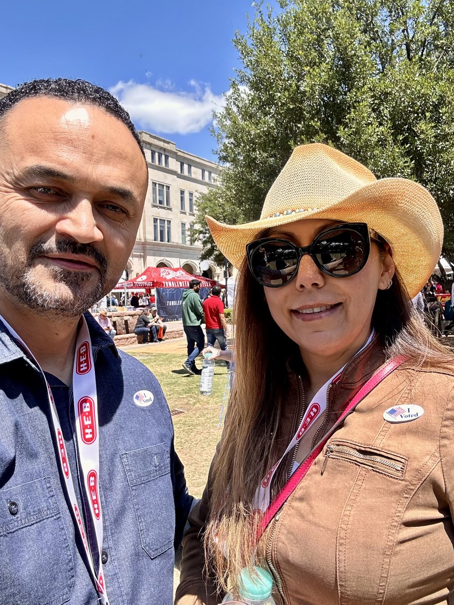 AlexMira661's tweet photo. #vote #relax #unwine https://t.co/LsmRVPIrZk