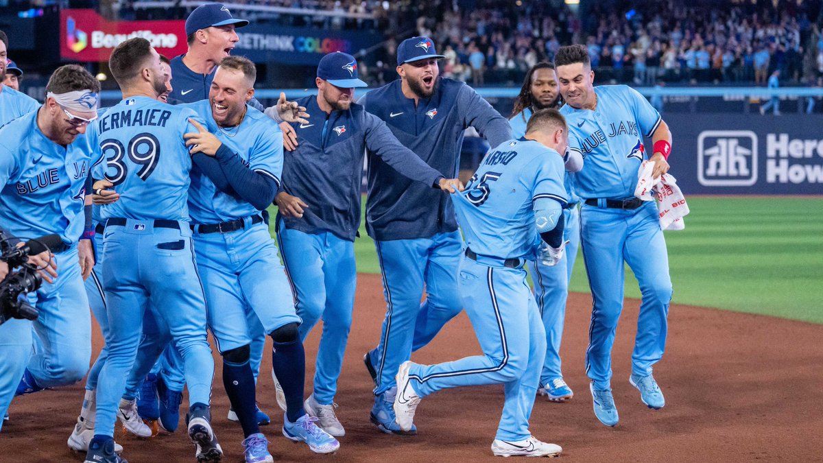 Toronto Blue Jays tweet media