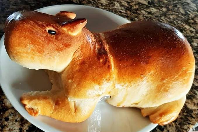 NetoJayme's tweet photo. Cheguei na padaria e pedi um filão. Cheguei em casa e quando abri, era assim:
#FiloLivre #Capivarafilo #CAPIVARA #filo #Ibamadevolvaafilo #DevolveAFilo #IBAMA https://t.co/RD6a4yc0fO