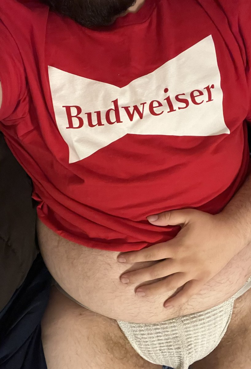 bear_bottom_boy's tweet photo. gotta love a hairy beer belly https://t.co/aX8crBi4Jl