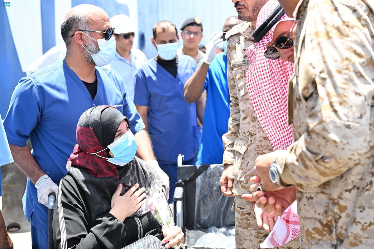 THE_GLOBE_N's tweet image. Since the beginning of the conflict in the State of #Sudan, the number of people who have been evacuated by Saudi Arabia has reached nearly 5,000 people, in preparation for facilitating their arrival to the #SaudiAndroidNet and then returning to their country safely.